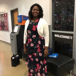 Meet your Posher, Dorcas
